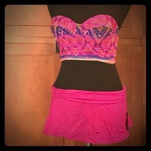 La balance bottoms/6. Jessica Simpson L top.